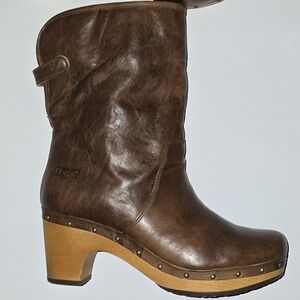UGG Australia Lynnea Sheepskin Clog Brown Studded Boots